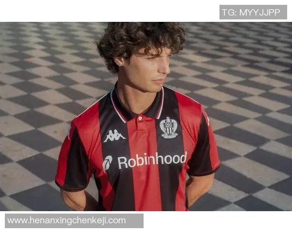 世界足球名将球衣背后的故事与历史传承解析